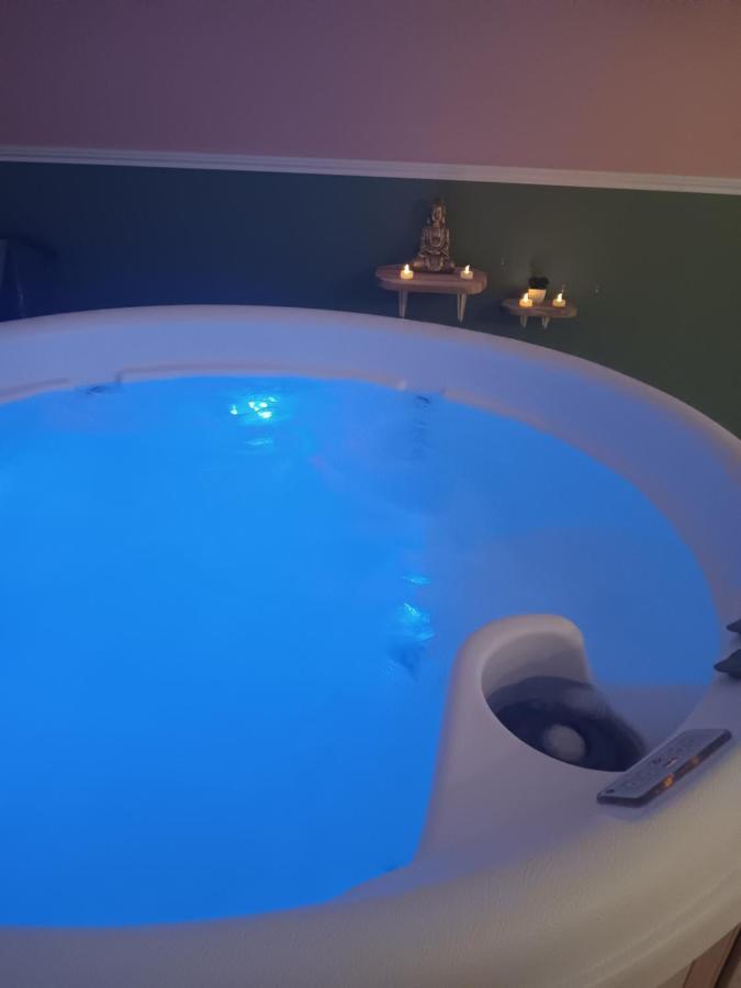 Gite Et Spa Au Secret Du Bonheur Hotel Pouilly-sur-Serre Ngoại thất bức ảnh